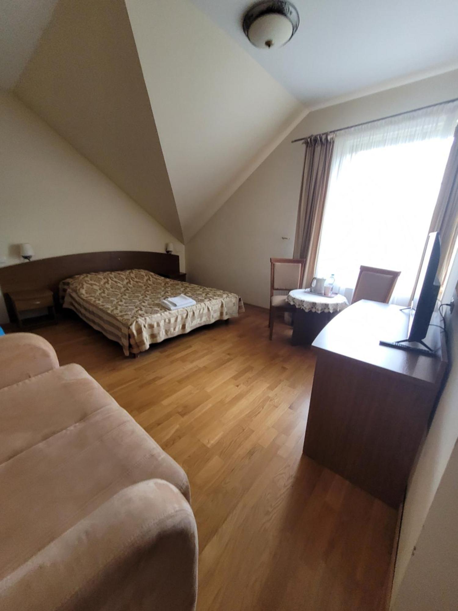 Dworek Biesiadny Radzewice Dış mekan fotoğraf