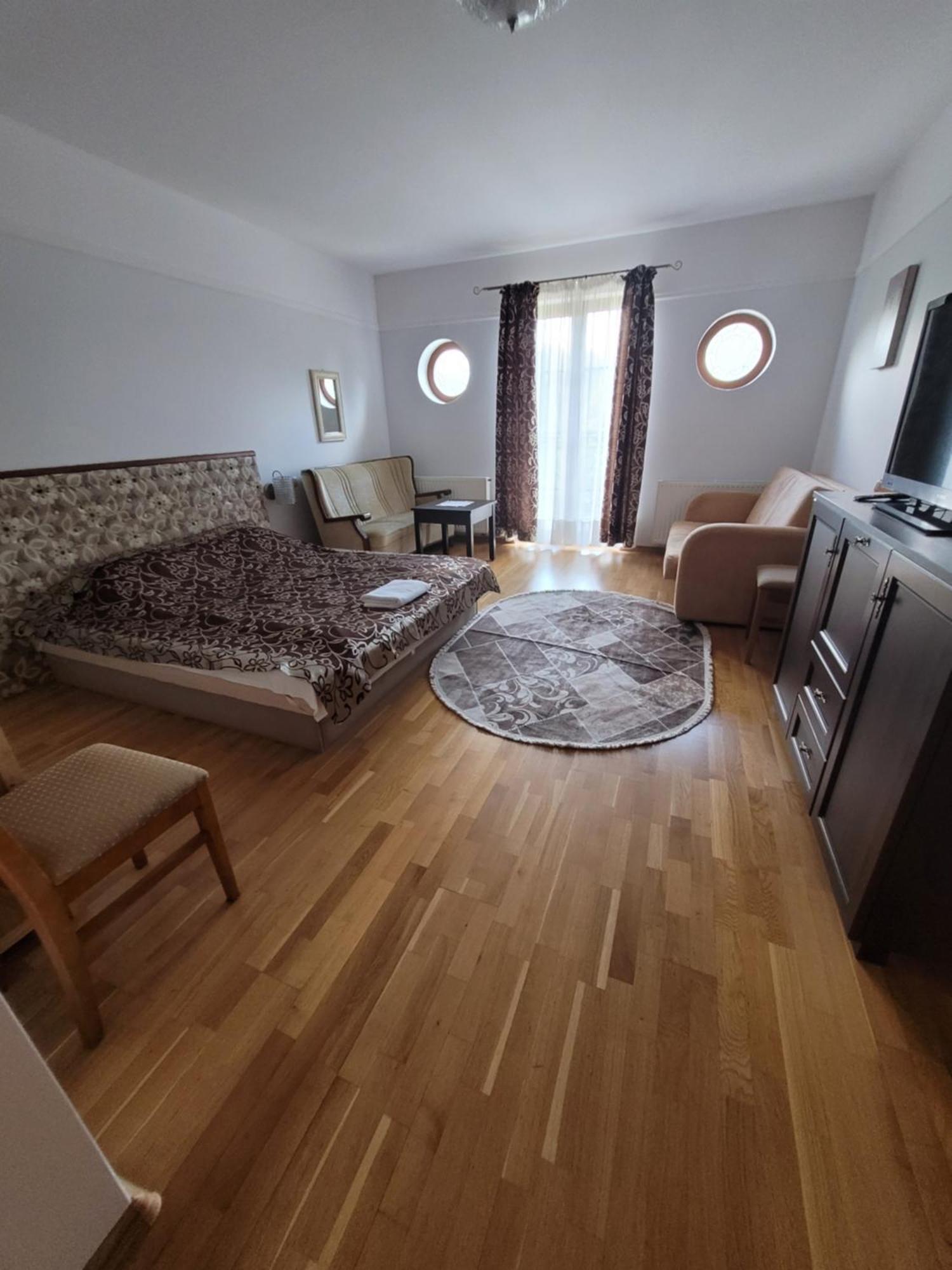 Dworek Biesiadny Radzewice Dış mekan fotoğraf